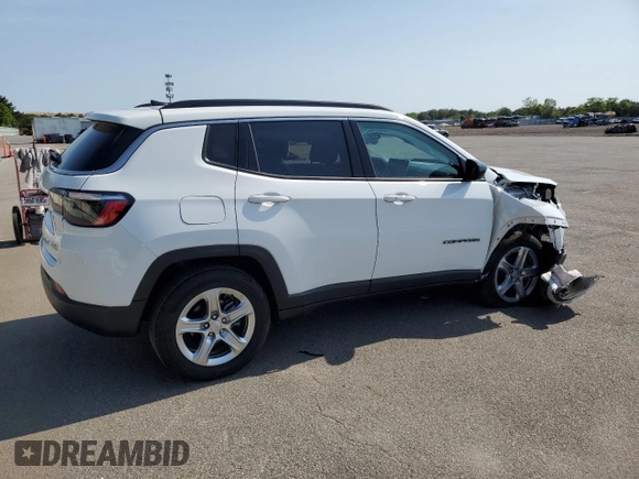 2023 Jeep Compass Latitude z VIN 3C4NJDBN3PT552804, wystawiony jako Copart lot #59872285 z przebiegiem 23 310 mil mil oraz Szkoda całkowita • Salvage title. Historia ofert i sprzedaży dostępna na DreamBid. Obrazek 3.