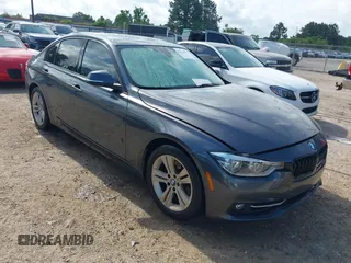 2016 BMW 3 Series 328i z VIN WBA8E9G57GNT47457, wystawiony jako IAAI lot #42126157 z przebiegiem 81 338 mil mil oraz . Historia ofert i sprzedaży dostępna na DreamBid. Obrazek 1.