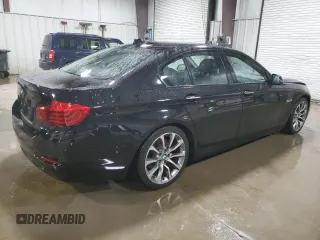 2016 BMW 5 Series 528i xDrive with VIN WBA5A7C53GG146863, listed as a Copart auction lot 52682925 with 162,383 mi miles and Salvage Title. Bid and sale history available at carsss.com. Image 3.