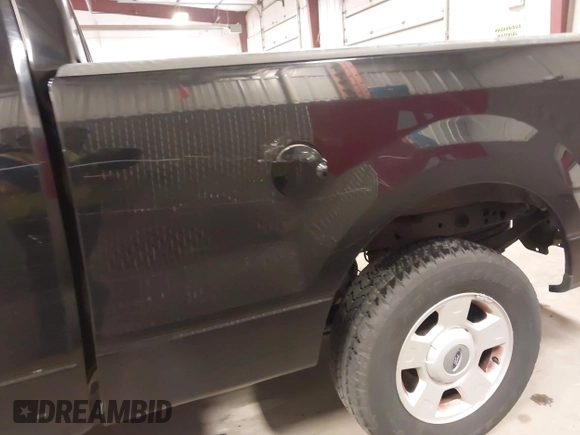 2004 Ford F-150 XL with VIN 1FTRF12W94NC05354, listed as a IAAI auction lot 41936926 with 105,846 mi miles. Bid and sale history available at carsss.com. Image 22.
