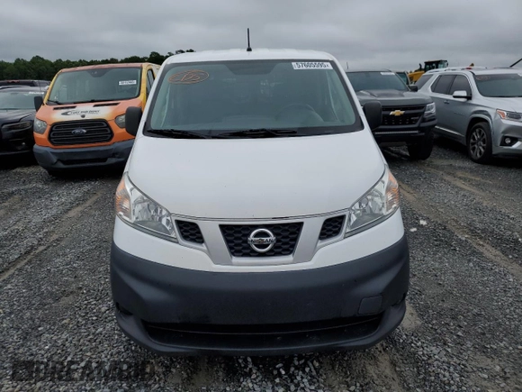2019 Nissan NV200 S with VIN 3N6CM0KN7KK711259, listed as a Copart auction lot 57605595 with 301,396 mi miles and Clean title. Bid and sale history available at DreamBid. Image 5.