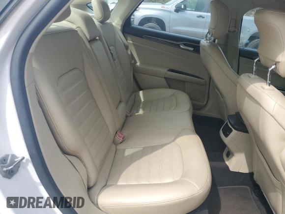 2014 Ford Fusion SE with VIN 3FA6P0HD7ER108061, listed as a Copart auction lot 52229755 with 110,308 mi miles and Clean Title. Bid and sale history available at carsss.com. Image 10.