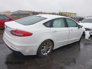 2020 Ford Fusion SE with VIN 3FA6P0H74LR155667, listed as a IAAI auction lot 41482612 with Not provided miles and . Bid and sale history available at DreamBid. Image 4.
