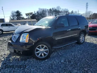 2009 GMC Yukon Denali z VIN 1GKFK03289R133829, wystawiony jako Copart lot #89050885 z przebiegiem Nie podano mil oraz Szkody całkowita. Historia ofert i sprzedaży dostępna na DreamBid. Obrazek 1.