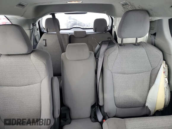 2021 Toyota Sienna LE with VIN 5TDKRKEC8MS049544, listed as a Copart auction lot 45875155 with 70,948 mi miles and Clean Title. Bid and sale history available at carsss.com. Image 10.