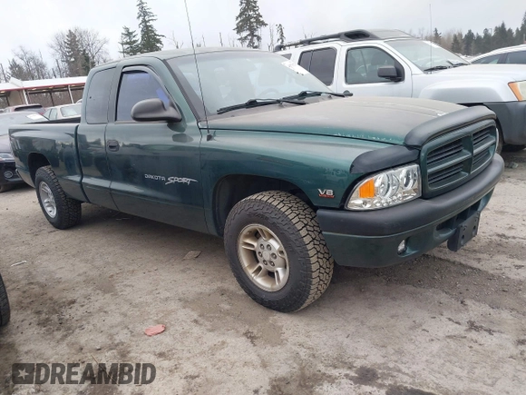 2000 Dodge Dakota Sport with VIN 1B7GL22N6YS764185, listed as a IAAI auction lot 41570275 with 157,334 mi miles. Bid and sale history available at carsss.com. Image 1.