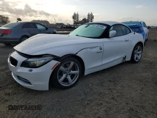 2010 BMW Z4 sDrive30i with VIN WBALM5C56AE377066, listed as a Copart auction lot 42872935 with 126,264 mi miles and Salvage Title. Bid and sale history available at carsss.com. Image 1.