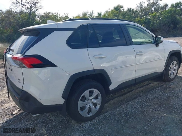 2019 Toyota RAV4 LE with VIN JTMG1RFV7KD014072, listed as a IAAI auction lot 40529233 with 1 mi miles. Bid and sale history available at carsss.com. Image 4.