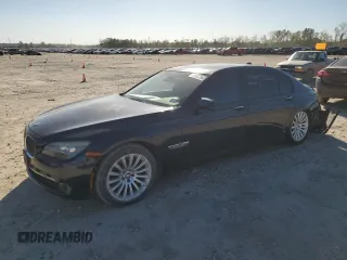 2010 BMW 7 Series 750Li z VIN WBAKB8C58ACY63182, wystawiony jako Copart lot #87037964 z przebiegiem 83 484 mil mil oraz Szkoda całkowita • Salvage title. Historia ofert i sprzedaży dostępna na DreamBid. Obrazek 1.