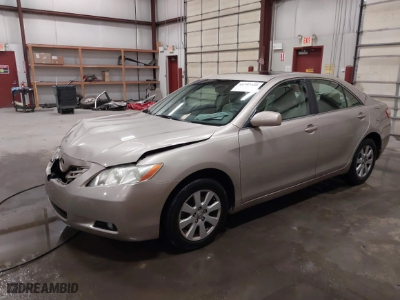 2007 Toyota Camry CE with VIN 4T1BE46K87U712670, listed as a IAAI auction lot 41797440 with 202,595 mi miles. Bid and sale history available at carsss.com. Image 2.