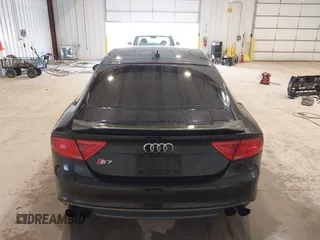 2015 Audi S7 with VIN WAUW2AFC0FN015327, listed as a IAAI auction lot 41964788 with 145,953 mi miles. Bid and sale history available at carsss.com. Image 17.