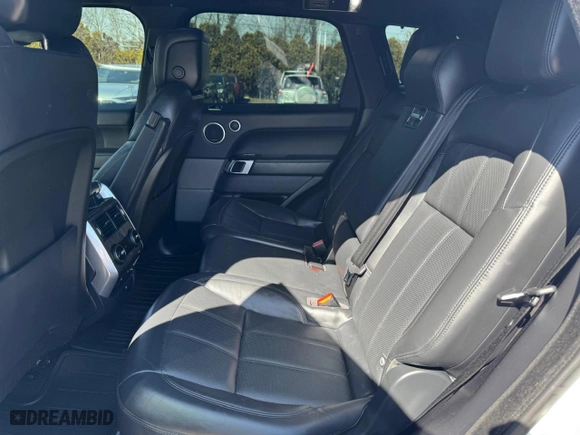2019 Land Rover Range Rover Sport HSE with VIN SALWR2RV6KA820728, listed as a Copart auction lot 49215355 with 172,082 mi miles and Clean Title. Bid and sale history available at carsss.com. Image 7.