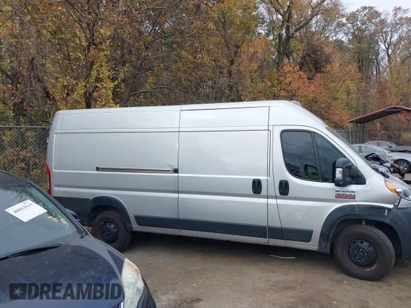 2022 Ram ProMaster Cargo with VIN 3C6MRVJG3NE104553, listed as a IAAI auction lot 40851506 with 209,905 mi miles and . Bid and sale history available at DreamBid. Image 13.
