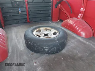 2006 Chevrolet Express Cargo с VIN 1GCFG15X661185045, выставлен на аукционе IAAI как лот 41854224 с пробегом 75 324 миль миль и . История ставок и продаж доступна на DreamBid. Изображение 12.