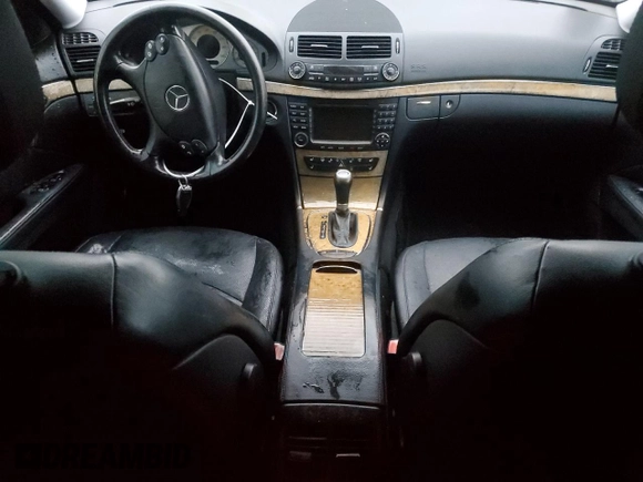 2008 Mercedes-Benz E-Class Sport 5.5L with VIN WDBUF72X98B213031, listed as a Copart auction lot 82423034 with 0 mi miles and Salvage Title. Bid and sale history available at carsss.com. Image 8.