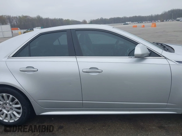 2010 Cadillac CTS Luxury with VIN 1G6DE5EG3A0109238, listed as a IAAI auction lot 42003762 with 178,749 mi miles and . Bid and sale history available at carsss.com. Image 13.