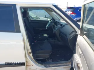 2011 Kia Soul with VIN KNDJT2A17B7302703, listed as a IAAI auction lot 41844281 with 93,606 mi miles. Bid and sale history available at carsss.com. Image 5.