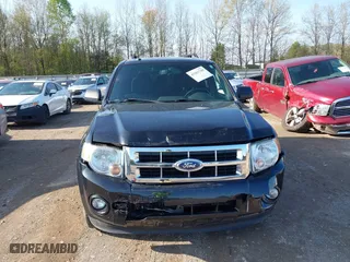 2011 Ford Escape XLT with VIN 1FMCU9DG3BKB52175, listed as a IAAI auction lot 41961760 with 68,057 mi miles. Bid and sale history available at carsss.com. Image 6.