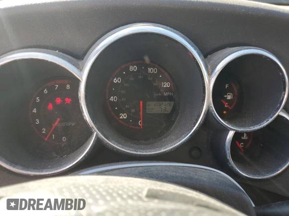 2005 Pontiac Vibe with VIN 5Y2SL638X5Z438340, listed as a Copart auction lot 75107654 with 202,126 mi miles and Non Repairable. Bid and sale history available at carsss.com. Image 9.