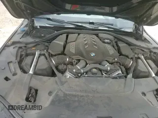 2020 BMW 7 Series 750i xDrive z VIN WBA7U2C04LGJ59672, wystawiony jako Copart lot #60959675 z przebiegiem Nie podano mil oraz Szkoda całkowita • Salvage title. Historia ofert i sprzedaży dostępna na DreamBid. Obrazek 13.