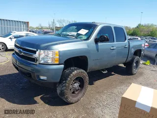 2007 Chevrolet Silverado 1500 LTZ with VIN 2GCEK13M071572981, listed as a IAAI auction lot 42054093 with 284,423 mi miles. Bid and sale history available at carsss.com. Image 18.