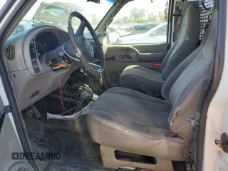 2000 GMC Safari Cargo with VIN 1GTDM19W4YB533844, listed as a Copart auction lot 71478084 with Not Provided miles and Salvage Title. Bid and sale history available at carsss.com. Image 7.