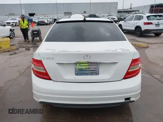 2008 Mercedes-Benz C 300 Sport z VIN WDDGF54X48R014482, wystawiony jako IAAI lot #41798188 z przebiegiem 140 179 mil mil oraz . Historia ofert i sprzedaży dostępna na DreamBid. Obrazek 17.