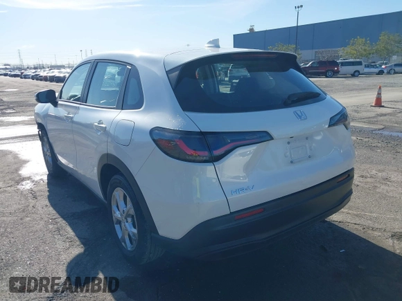 2024 Honda HR-V LX with VIN 3CZRZ1H34RM754640, listed as a IAAI auction lot 41525058 with 14,611 mi miles. Bid and sale history available at carsss.com. Image 3.