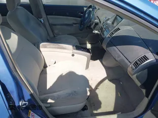 2006 Toyota Prius z VIN JTDKB20U063175034, wystawiony jako IAAI lot #42339383 z przebiegiem Nie podano mil oraz . Historia ofert i sprzedaży dostępna na DreamBid. Obrazek 5.