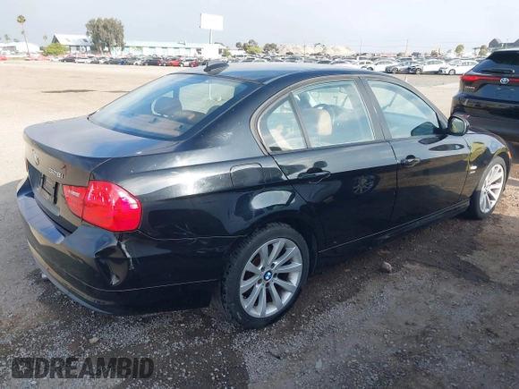 2011 BMW 3 Series 328i xDrive with VIN WBAPK5G54BNN31499, listed as a IAAI auction lot 42577408 with 154,794 mi miles and . Bid and sale history available at DreamBid. Image 4.