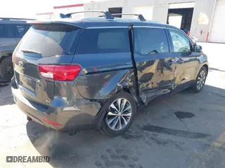 2018 Kia Sedona EX with VIN KNDMC5C16J6398985, listed as a IAAI auction lot 41631555 with 65,994 mi miles. Bid and sale history available at carsss.com. Image 4.