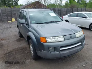2005 Saturn VUE z VIN 5GZCZ53485S846496, wystawiony jako IAAI lot #42361592 z przebiegiem 202 662 mil mil oraz . Historia ofert i sprzedaży dostępna na DreamBid. Obrazek 1.