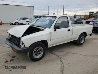 1989 Toyota Pickup DX z VIN JT4RN81P8K0032006, wystawiony jako Copart lot #87968435 z przebiegiem 183 360 mil mil oraz Szkoda całkowita • Salvage title. Historia ofert i sprzedaży dostępna na DreamBid. Obrazek 1.