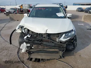2019 Nissan Rogue SV with VIN KNMAT2MT7KP528124, listed as a IAAI auction lot 41898662 with 70,909 mi miles. Bid and sale history available at carsss.com. Image 6.