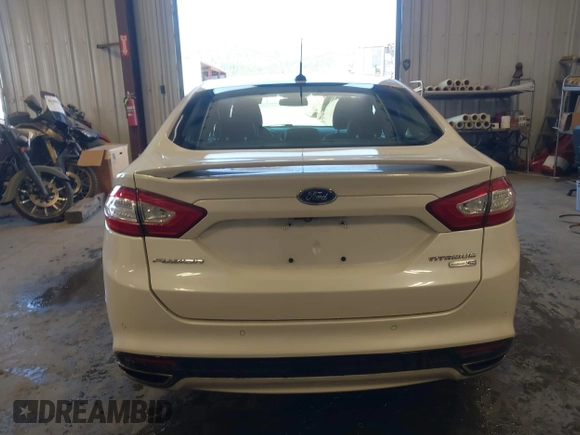 2016 Ford Fusion Titanium z VIN 3FA6P0D93GR116355, wystawiony jako IAAI lot #42158991 z przebiegiem 59 602 mil mil oraz . Historia ofert i sprzedaży dostępna na DreamBid. Obrazek 16.