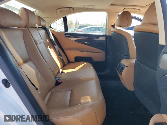 2014 Lexus LS 460 with VIN JTHCL5EF4E5022820, listed as a Copart auction lot 52346385 with 40,862 mi miles and Salvage Title. Bid and sale history available at DreamBid. Image 10.