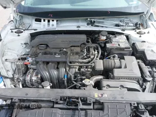 2022 Hyundai Elantra SEL z VIN 5NPLS4AG4NH081332, wystawiony jako IAAI lot #42307790 z przebiegiem 50 541 mil mil oraz . Historia ofert i sprzedaży dostępna na DreamBid. Obrazek 10.