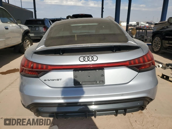2022 Audi e-tron GT Prestige z VIN WAUDJBFW0N7003885, wystawiony jako Copart lot #41626575 z przebiegiem 21 343 mil mil oraz Szkody całkowita. Historia ofert i sprzedaży dostępna na DreamBid. Obrazek 6.