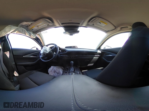 2023 Mazda CX-30 S z VIN 3MVDMBAM0PM519901, wystawiony jako IAAI lot #42255344 z przebiegiem 20 839 mil mil oraz . Historia ofert i sprzedaży dostępna na DreamBid. Obrazek 18.