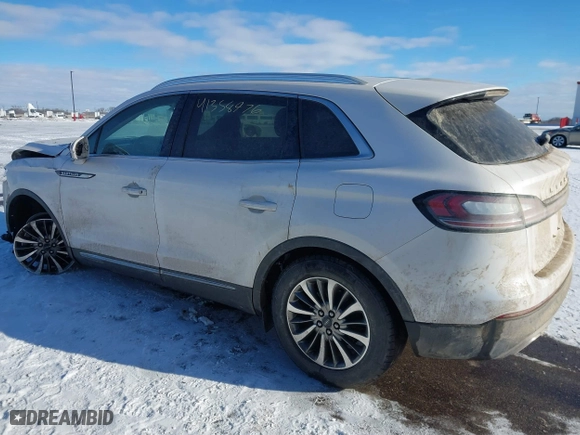 2019 Lincoln Nautilus Select with VIN 2LMPJ8K90KBL11080, listed as a IAAI auction lot 41358976 with 46,390 mi miles. Bid and sale history available at carsss.com. Image 15.