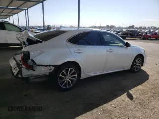 2018 Lexus ES with VIN JTHBW1GG6J2184400, listed as a Copart auction lot 48791755 with 6,724 mi miles and Salvage Title. Bid and sale history available at carsss.com. Image 3.
