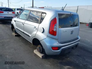 2013 Kia Soul + z VIN KNDJT2A66D7754382, wystawiony jako IAAI lot #41431092 z przebiegiem Nie podano mil oraz . Historia ofert i sprzedaży dostępna na DreamBid. Obrazek 3.