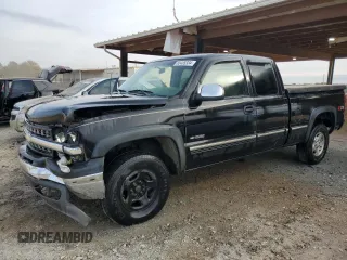 2002 Chevrolet Silverado 1500 LT with VIN 2GCEK19T121417024, listed as a Copart auction lot 83435334 with 130,927 mi miles and Salvage Title. Bid and sale history available at carsss.com. Image 1.