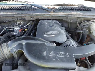 2003 Chevrolet Suburban LS with VIN 3GNEC16T83G154905, listed as a IAAI auction lot 42606240 with 183,817 mi miles and . Bid and sale history available at DreamBid. Image 10.