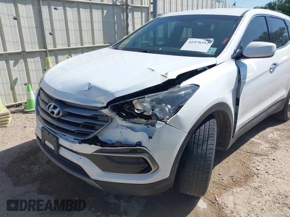 2017 Hyundai Santa Fe Sport 2.4L with VIN 5NMZT3LB4HH032913, listed as a IAAI auction lot 41978352 with 92,801 mi miles. Bid and sale history available at carsss.com. Image 6.