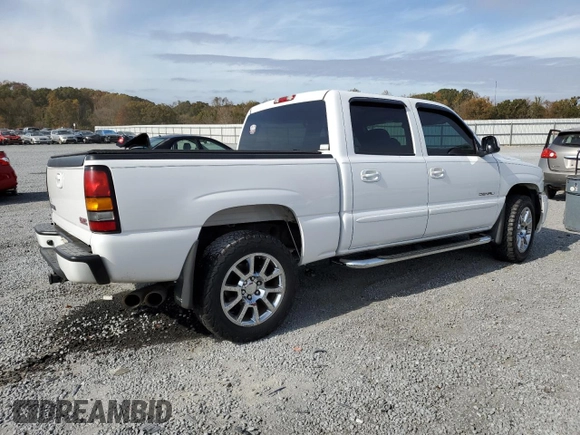 2005 GMC Sierra Denali z VIN 2GTEK63N051284302, wystawiony jako Copart lot #88031695 z przebiegiem 150 006 mil mil oraz Szkody całkowita. Historia ofert i sprzedaży dostępna na DreamBid. Obrazek 3.