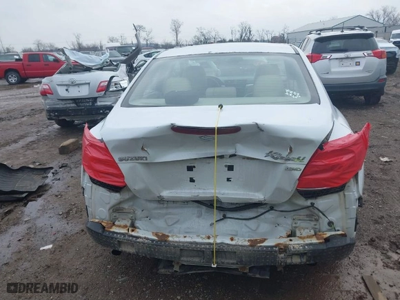 2012 Suzuki Kizashi SE with VIN JS2RF9A39C6100107, listed as a IAAI auction lot 41132911 with 204,646 mi miles. Bid and sale history available at carsss.com. Image 17.