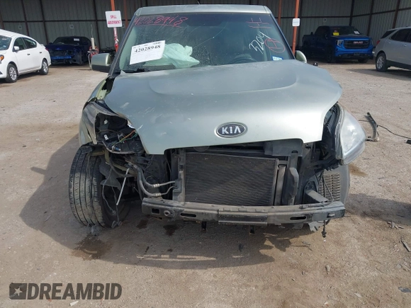 2011 Kia Soul + with VIN KNDJT2A28B7203204, listed as a IAAI auction lot 42028948 with 207,372 mi miles. Bid and sale history available at carsss.com. Image 6.