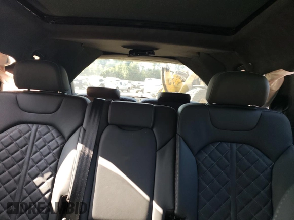2021 Audi SQ7 Prestige z VIN WA1VWBF78MD011275, wystawiony jako Copart lot #62351474 z przebiegiem 38 368 mil mil oraz Szkoda całkowita • Salvage title. Historia ofert i sprzedaży dostępna na DreamBid. Obrazek 10.