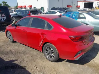 2022 Kia Forte LXS with VIN 3KPF24AD0NE462828, listed as a IAAI auction lot 42019108 with 25,536 mi miles and . Bid and sale history available at DreamBid. Image 3.